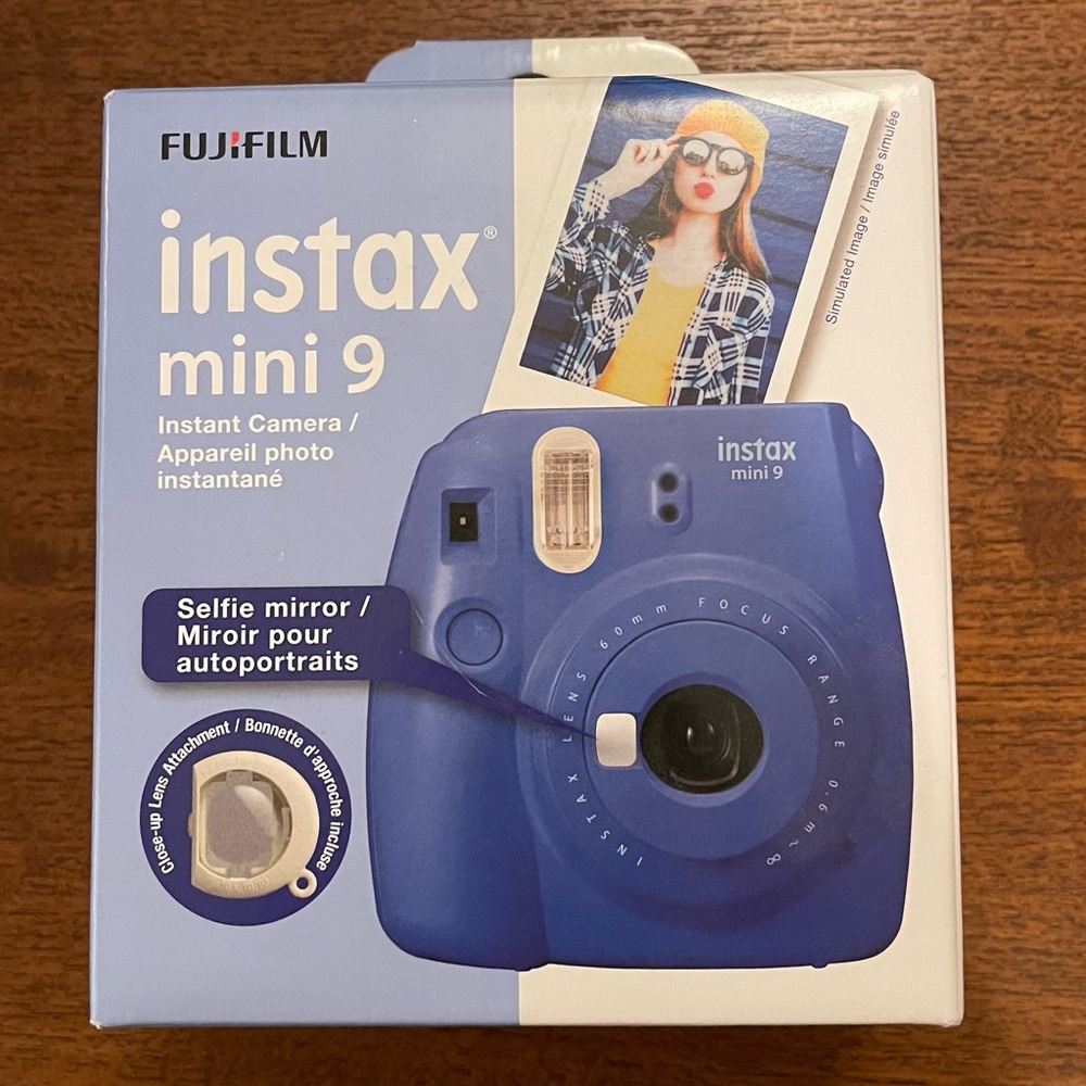 NIB Fujifilm Instax Mini 9 Camera in Cobalt Blue